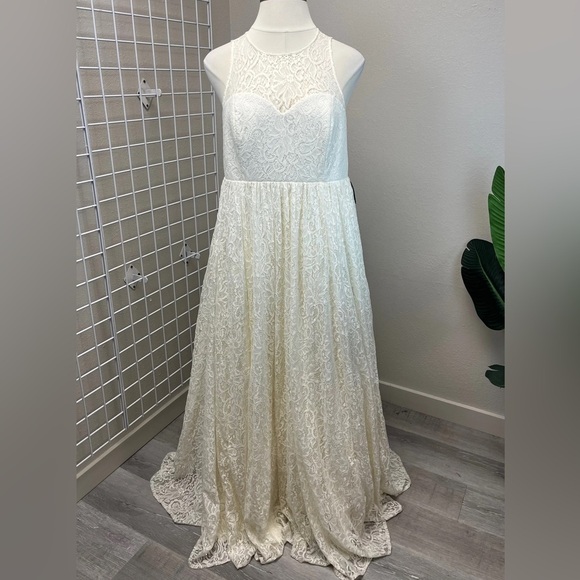 Torrid Ivory Lace & Sequin Wedding Dress - New - Size 18 - Picture 2 of 8